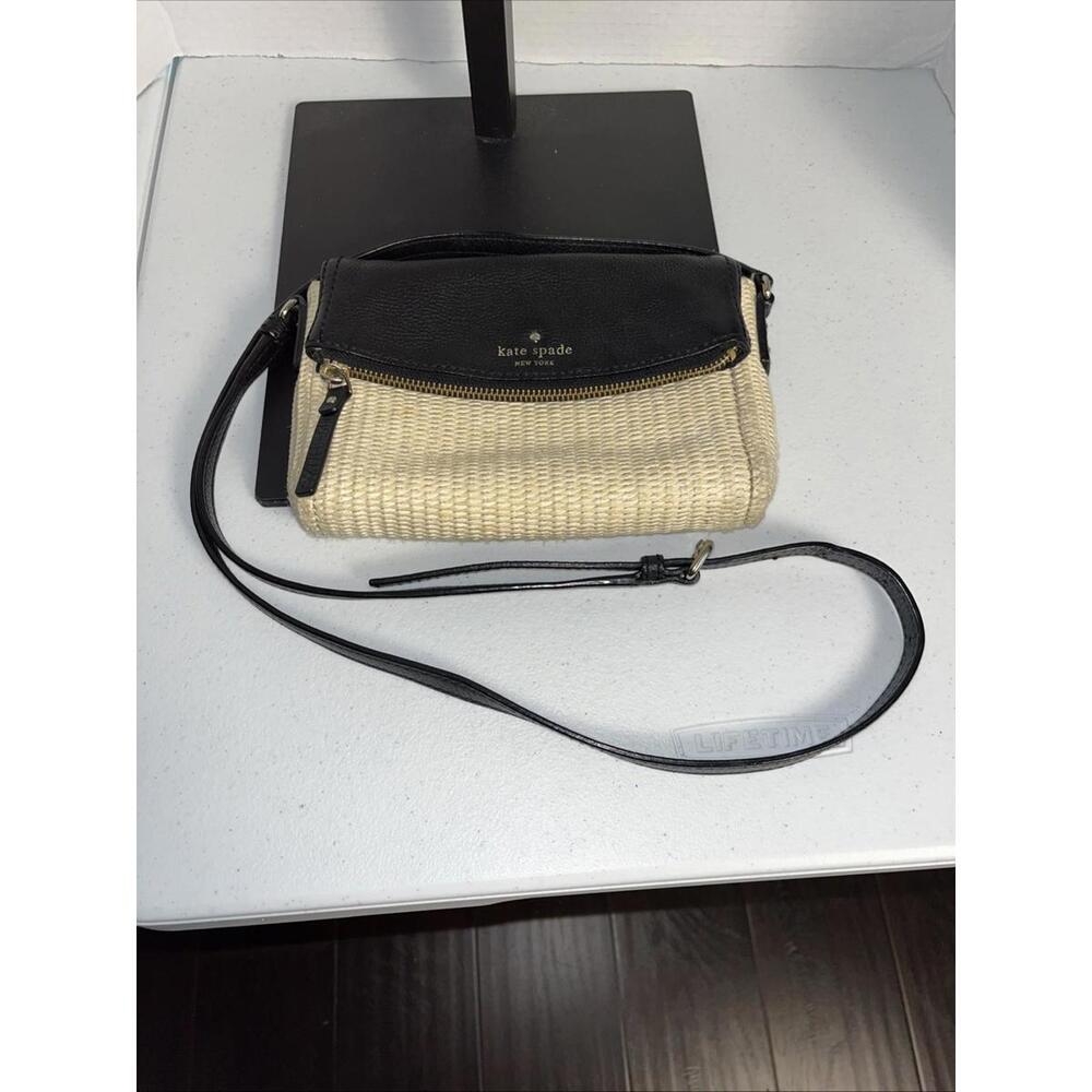Kate Spade Crossbody Black With Silver Tone Hardware EUC - Picture 1 of 12